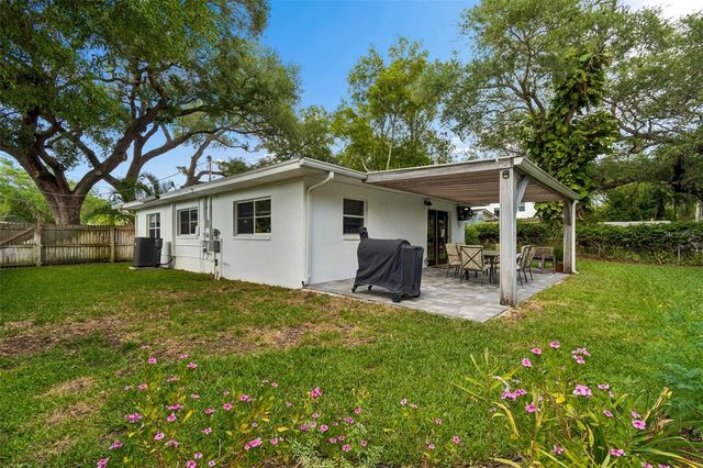 2920 W ELLIS DRIVE, Tampa, FL 33611