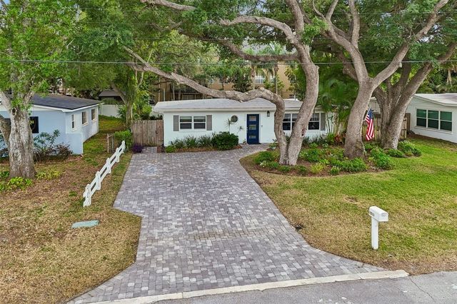 2920 W ELLIS DRIVE, Tampa, FL 33611