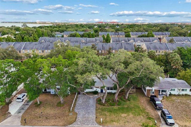 2920 W ELLIS DRIVE, Tampa, FL 33611