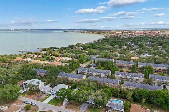 2920 W ELLIS DRIVE, Tampa, FL 33611