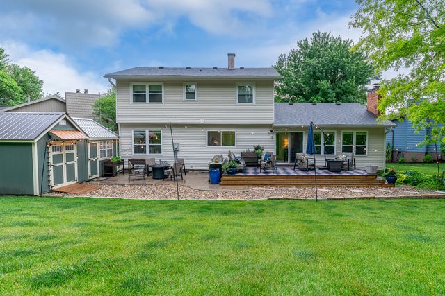 1736 E 42nd Court, Davenport, IA 52807