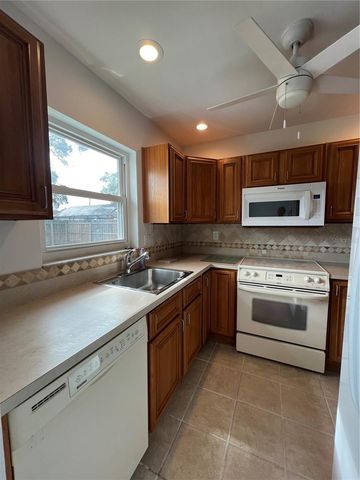 5746 103RD AVENUE N, Pinellas Park, FL 33782