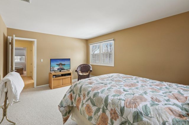 5 Seymour Drive, New City, NY 10956