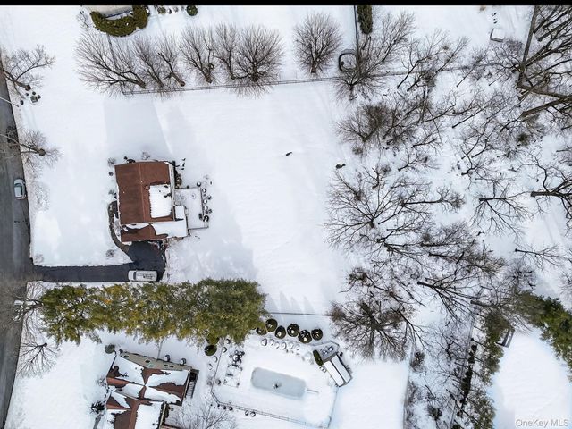 5 Seymour Drive, New City, NY 10956