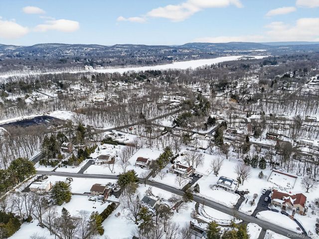 5 Seymour Drive, New City, NY 10956