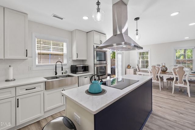 34 Brookhaven Drive, Clayton, NC 27527