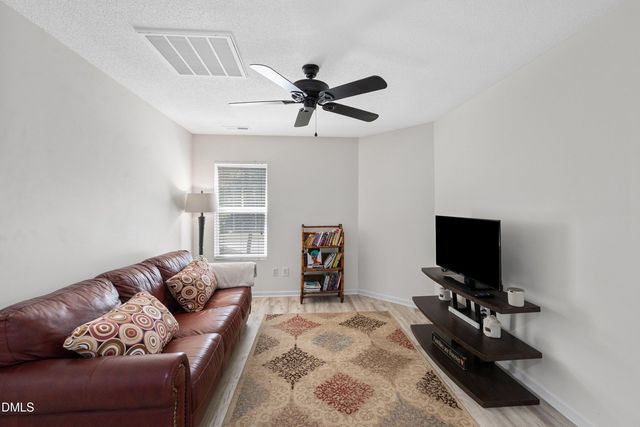 34 Brookhaven Drive, Clayton, NC 27527