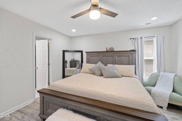 34 Brookhaven Drive, Clayton, NC 27527