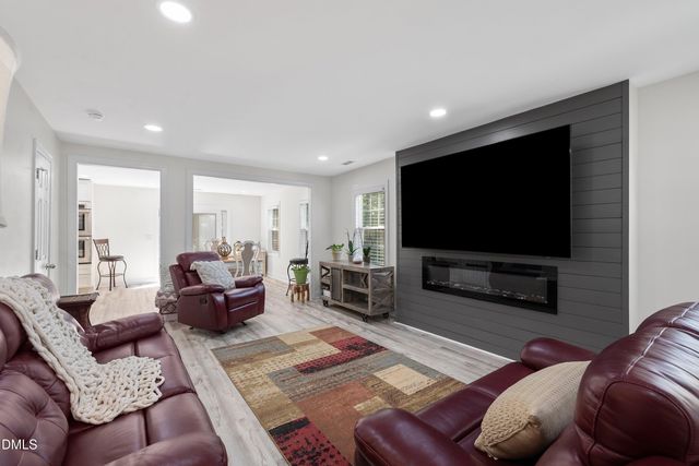 34 Brookhaven Drive, Clayton, NC 27527