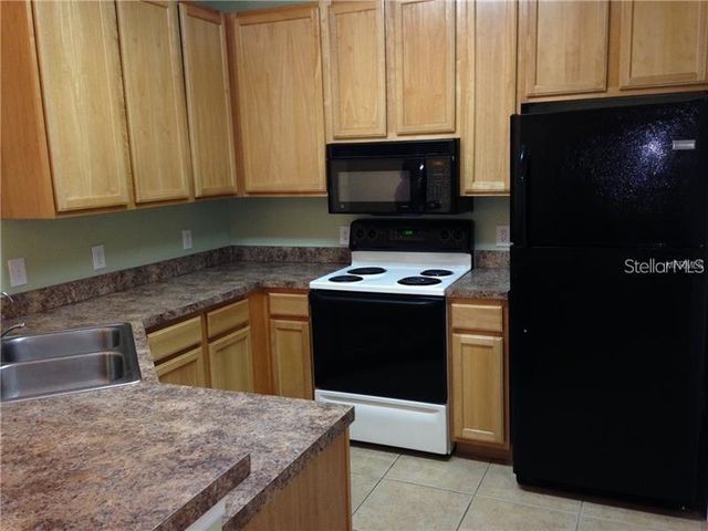 10121 COURTNEY PALMS BOULEVARD 103, Tampa, FL 33619