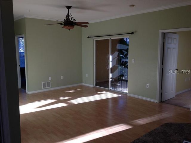 10121 COURTNEY PALMS BOULEVARD 103, Tampa, FL 33619
