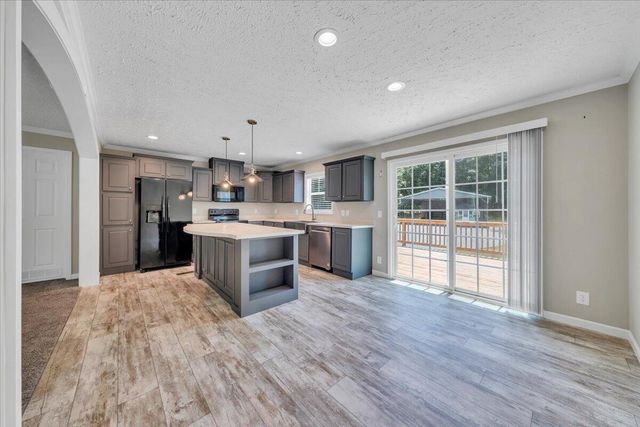 80 Strawberry Banks DR, Moneta, VA 24121