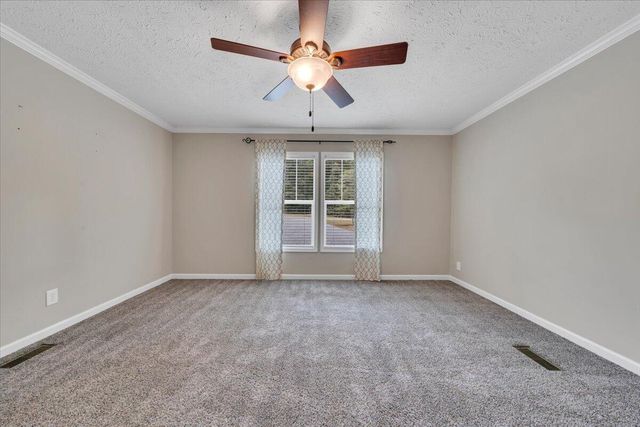 80 Strawberry Banks DR, Moneta, VA 24121