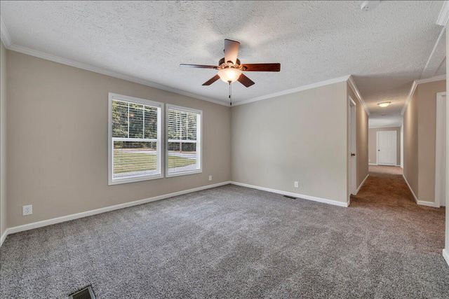 80 Strawberry Banks DR, Moneta, VA 24121