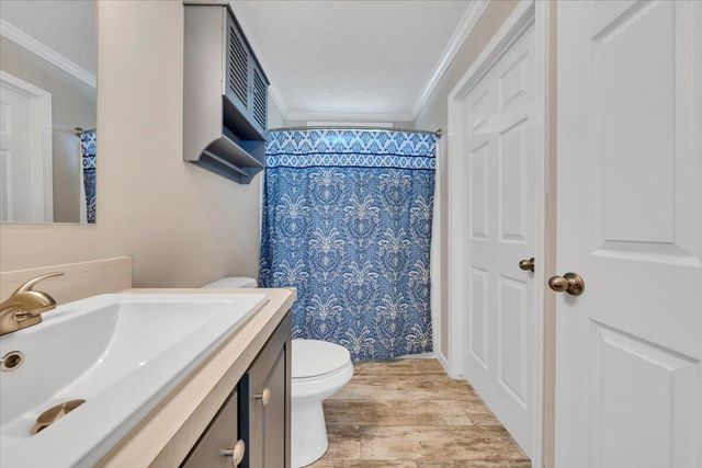 80 Strawberry Banks DR, Moneta, VA 24121
