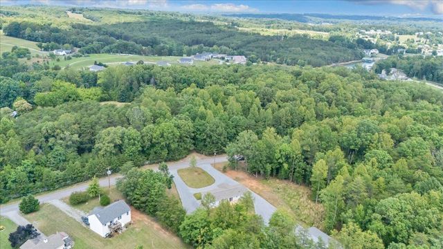 80 Strawberry Banks DR, Moneta, VA 24121