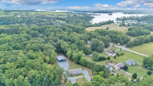 80 Strawberry Banks DR, Moneta, VA 24121