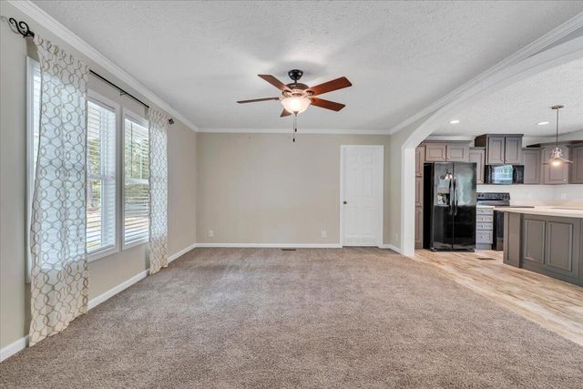 80 Strawberry Banks DR, Moneta, VA 24121