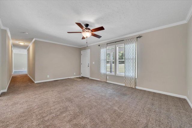 80 Strawberry Banks DR, Moneta, VA 24121