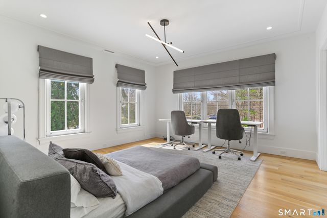 211 Oenoke Ridge, New Canaan, CT 06840