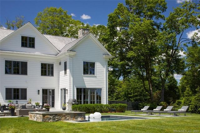 211 Oenoke Ridge, New Canaan, CT 06840