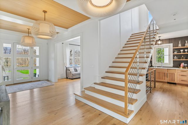 211 Oenoke Ridge, New Canaan, CT 06840