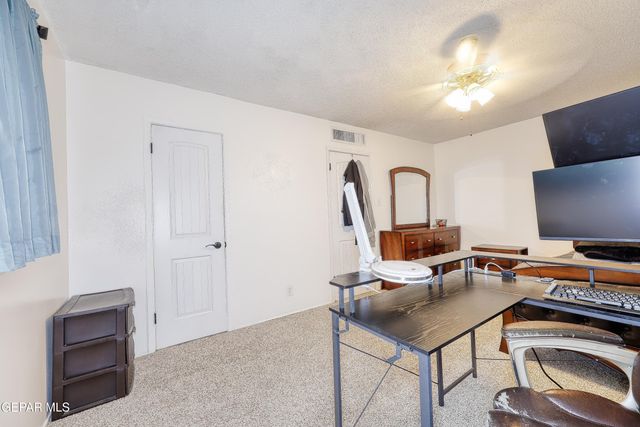 3621 COMSTOCK Court, El Paso, TX 79904