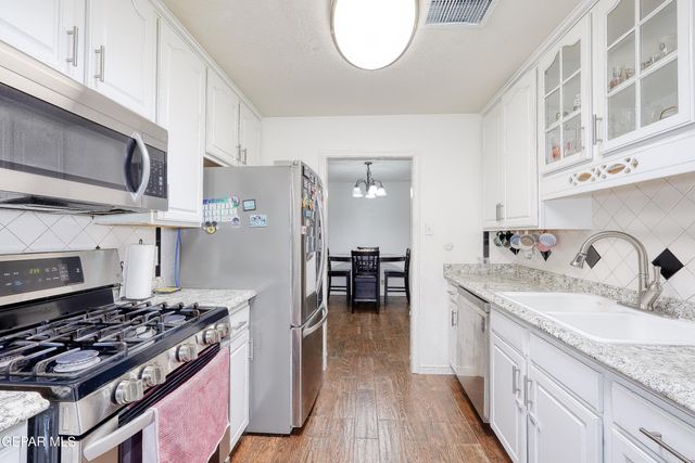 3621 COMSTOCK Court, El Paso, TX 79904