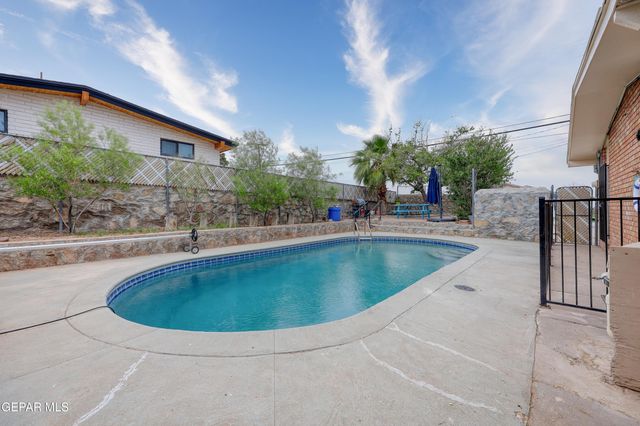 3621 COMSTOCK Court, El Paso, TX 79904
