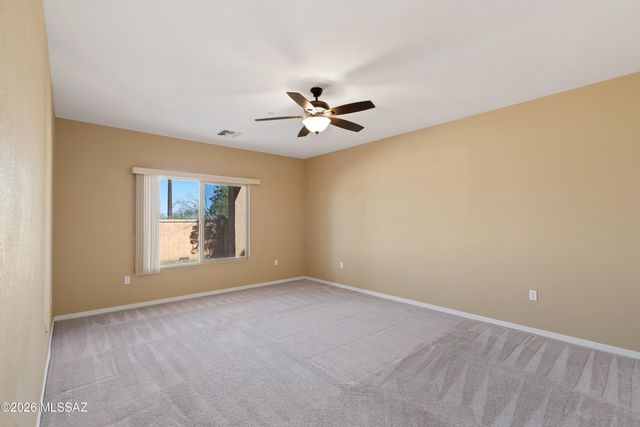 808 W Vuelta Granadina, Sahuarita, AZ 85629
