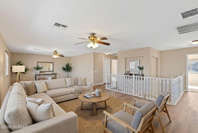 808 W Vuelta Granadina, Sahuarita, AZ 85629