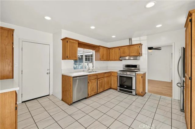 18600 Gilmore Street, Reseda, CA 91335