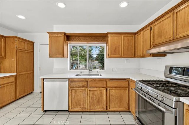 18600 Gilmore Street, Reseda, CA 91335