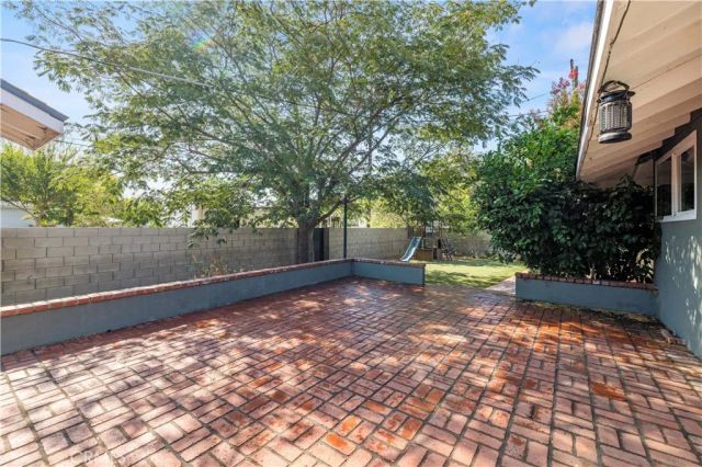 18600 Gilmore Street, Reseda, CA 91335