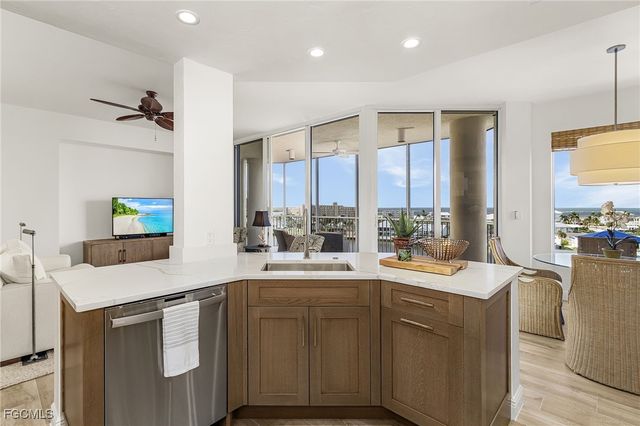 4192 Bay Beach LN 873, Fort Myers Beach, FL 33931