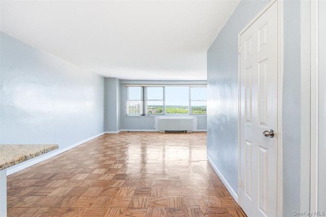 70-25 Yellowstone Boulevard 15P, Forest Hills, NY 11375