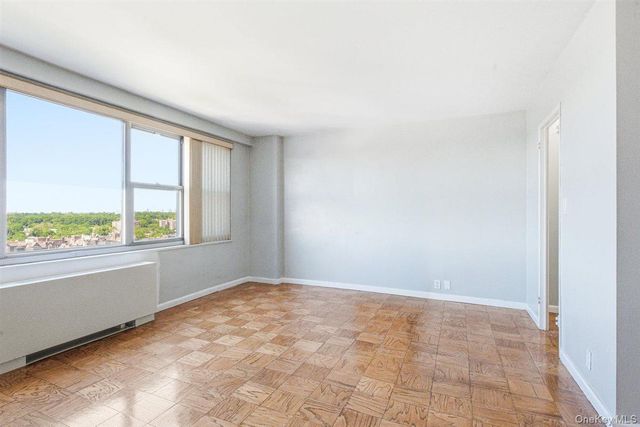 70-25 Yellowstone Boulevard 15P, Forest Hills, NY 11375