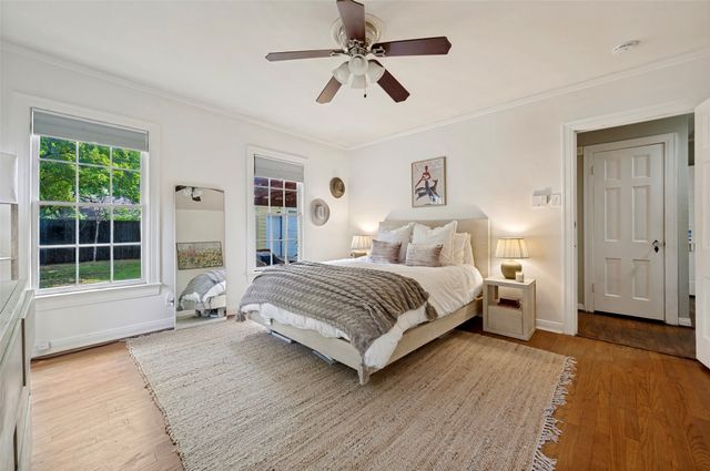 6046 Penrose Avenue, Dallas, TX 75206