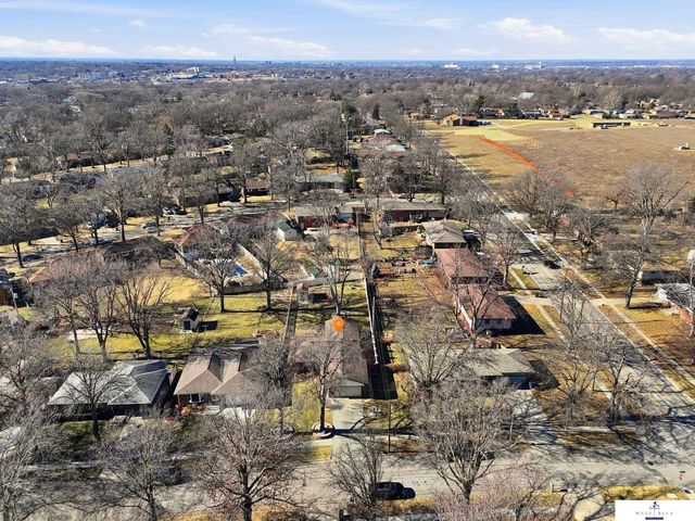 725 N 81st Street, Lincoln, NE 68505