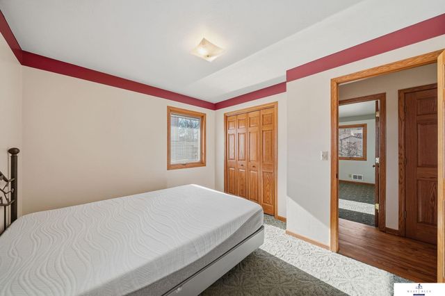 725 N 81st Street, Lincoln, NE 68505