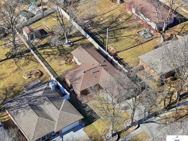 725 N 81st Street, Lincoln, NE 68505