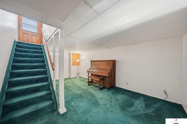 725 N 81st Street, Lincoln, NE 68505