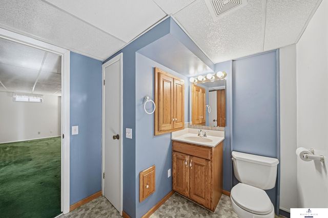 725 N 81st Street, Lincoln, NE 68505