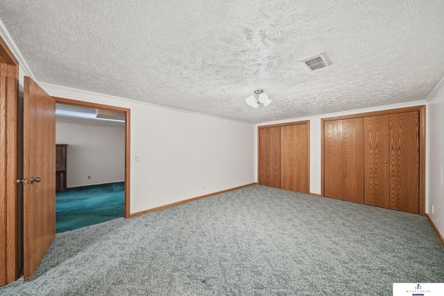 725 N 81st Street, Lincoln, NE 68505