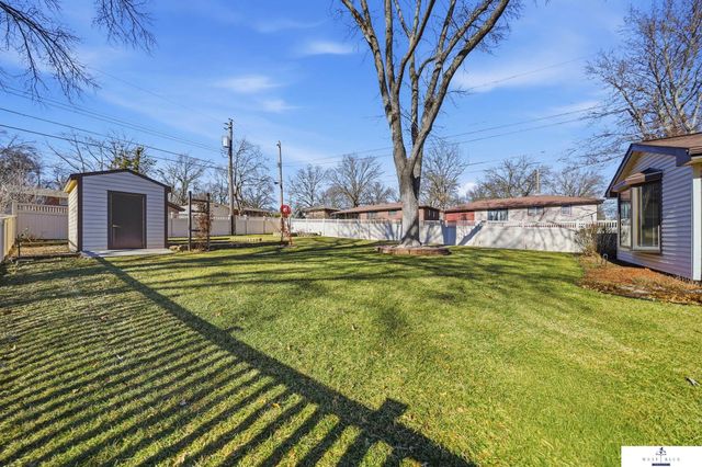 725 N 81st Street, Lincoln, NE 68505