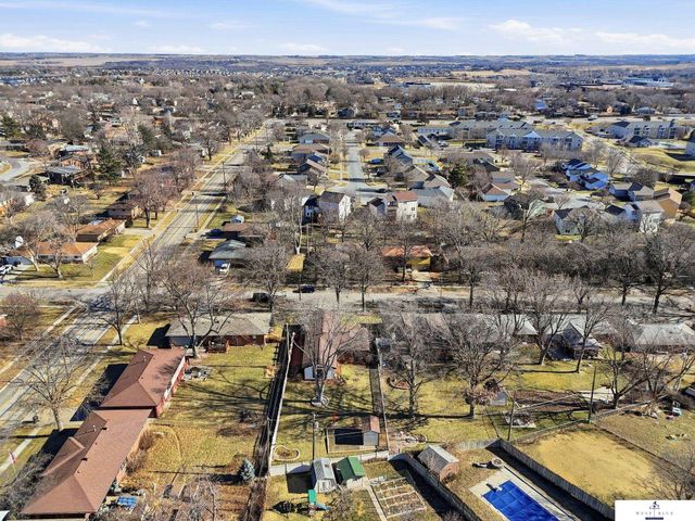 725 N 81st Street, Lincoln, NE 68505