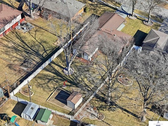 725 N 81st Street, Lincoln, NE 68505