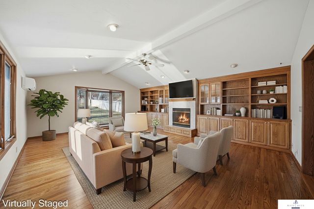 725 N 81st Street, Lincoln, NE 68505