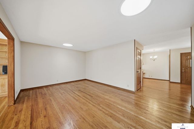 725 N 81st Street, Lincoln, NE 68505