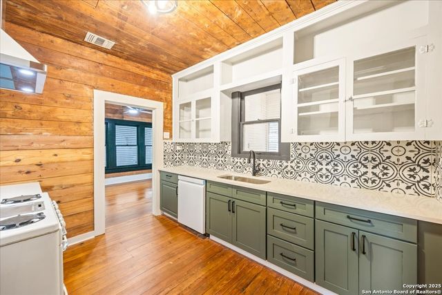 1019 Saint James, San Antonio, TX 78202